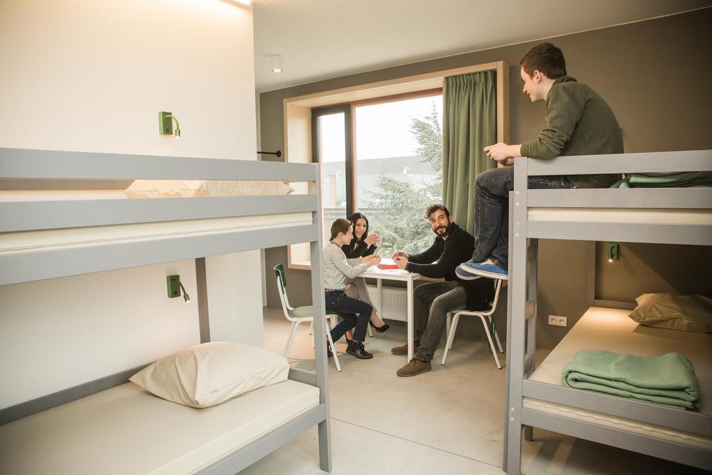 Hostel Groeninghe Kortrijk Rum bild